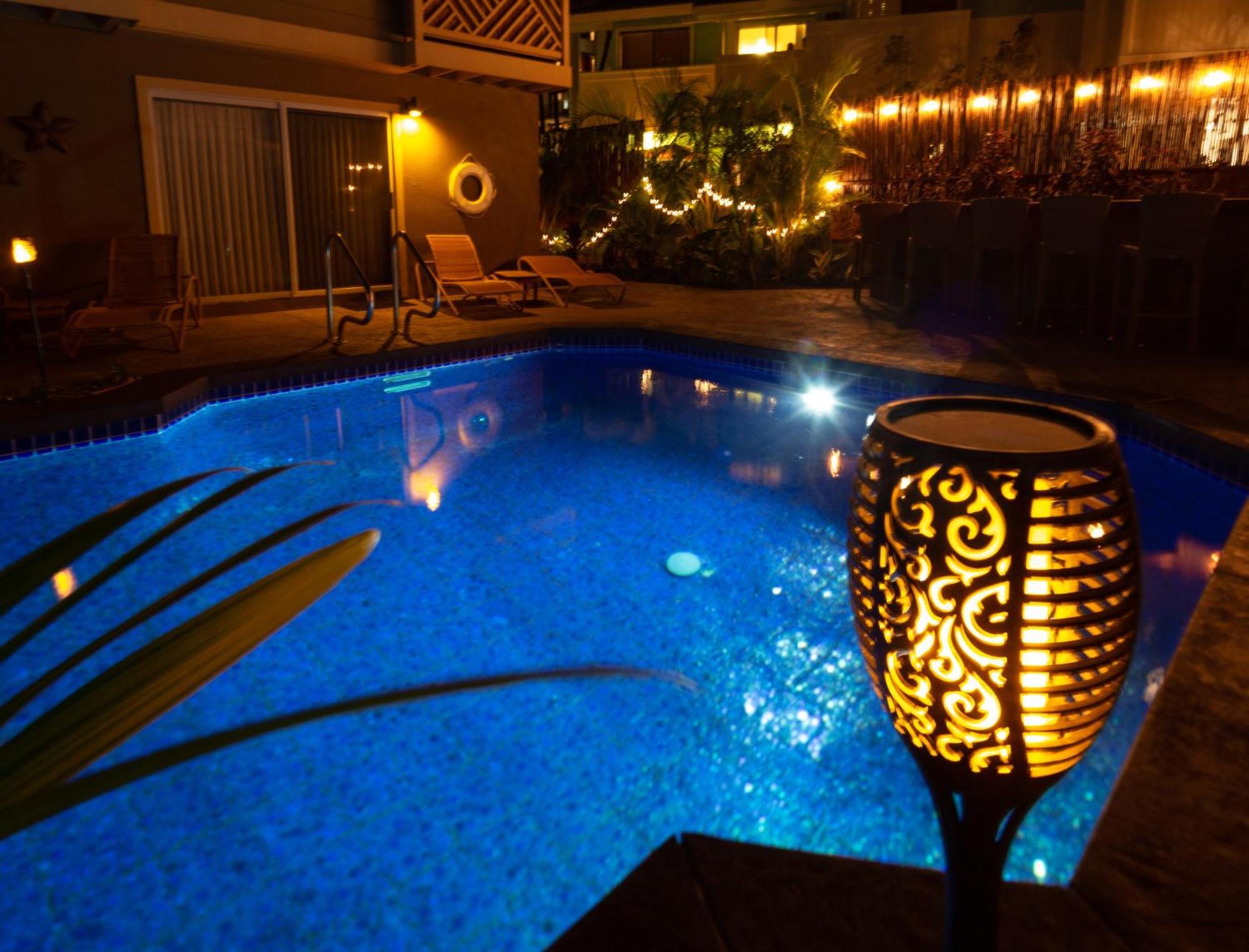 Bamboo Suite, 1 Bedroom, Sleeps 4, Pool & Bbq, Pre-Renovation Summer Sale Kihei Eksteriør bilde