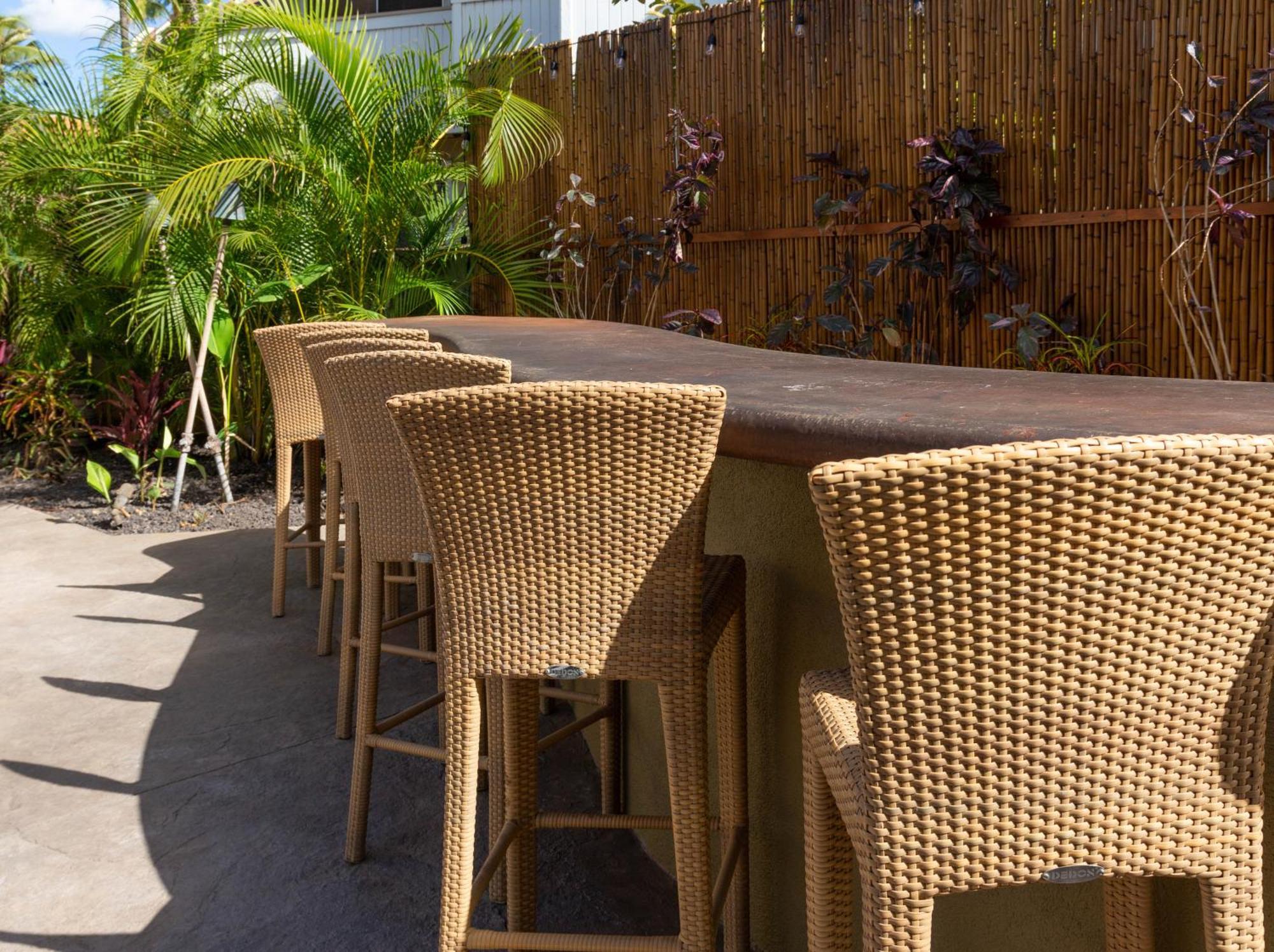 Bamboo Suite, 1 Bedroom, Sleeps 4, Pool & Bbq, Pre-Renovation Summer Sale Kihei Eksteriør bilde